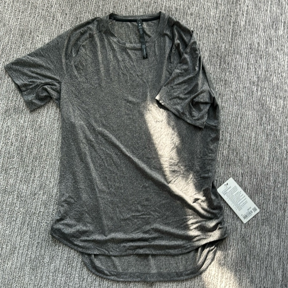 Lululemon dry sense short sleeve XL heathered gray new with tags